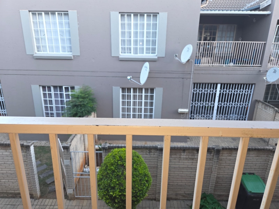 2 Bedroom Property for Sale in Waterval East North West
